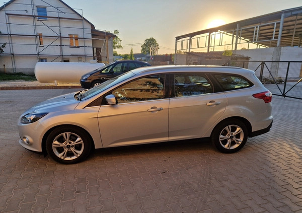 Ford Focus cena 24900 przebieg: 257350, rok produkcji 2012 z Sępólno Krajeńskie małe 407